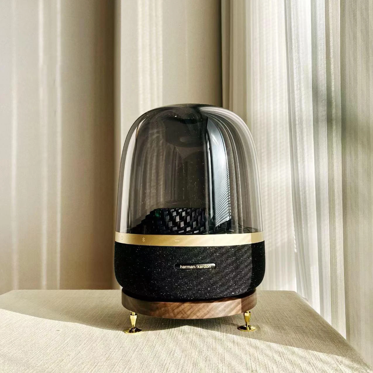 

HiFi Audio FAS Black Walnut Wood Desktop Stand Speaker Bracket Stand Holder shock Mount for Harman Kardon Aura Studio 3/4