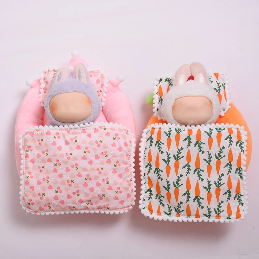 

Doll Accessories Cute Three Piece Set Mini Small Bed Pillow Blanket For Labubu DIY Toy Outfit Designer Dress Up