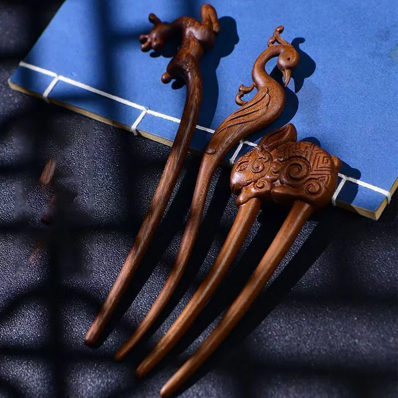 Chinese Cat Pattern Hair Sticks Wooden U Shaped Hair Forks for Women Girls Hanfu Hairpin Headwear Colors may vary