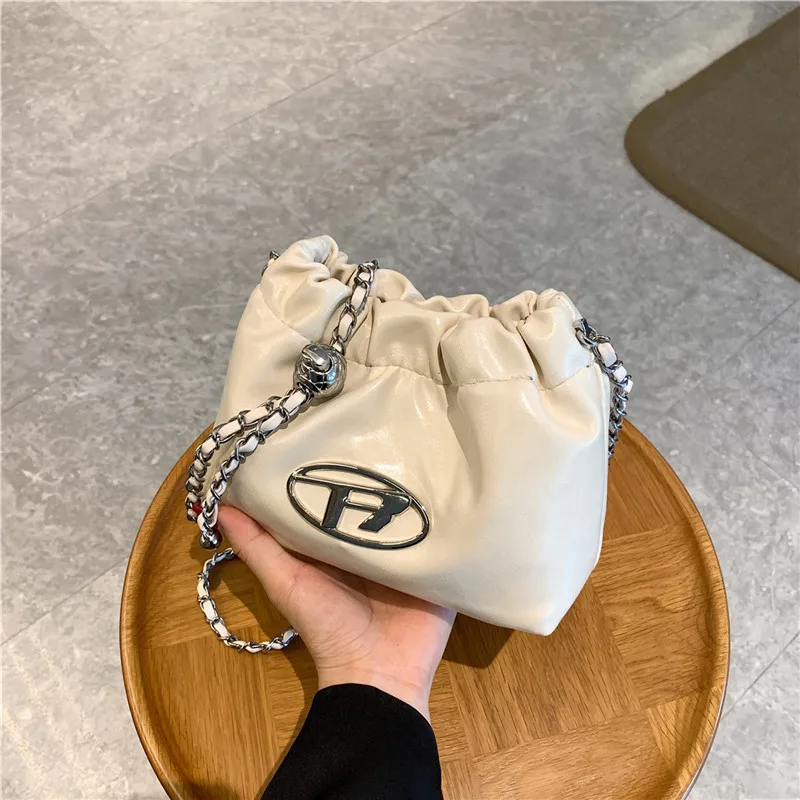 

2026 Spring Chain Strap Shoulder Bag, Solid Color Minimalist Crossbody Purse for Women, Versatile Work & Casual Bag, New Arrival