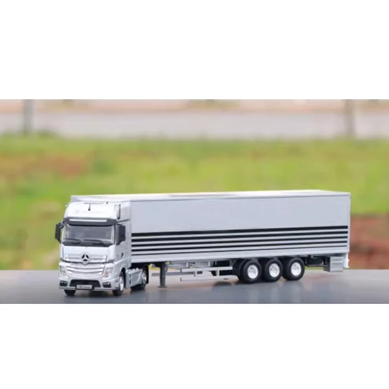 

Perka Diecast Original 1:50 Scale Flatbed Truck Alloy Model Decoration Hobbies Souvenirs Gifts Toys Collection Static Display