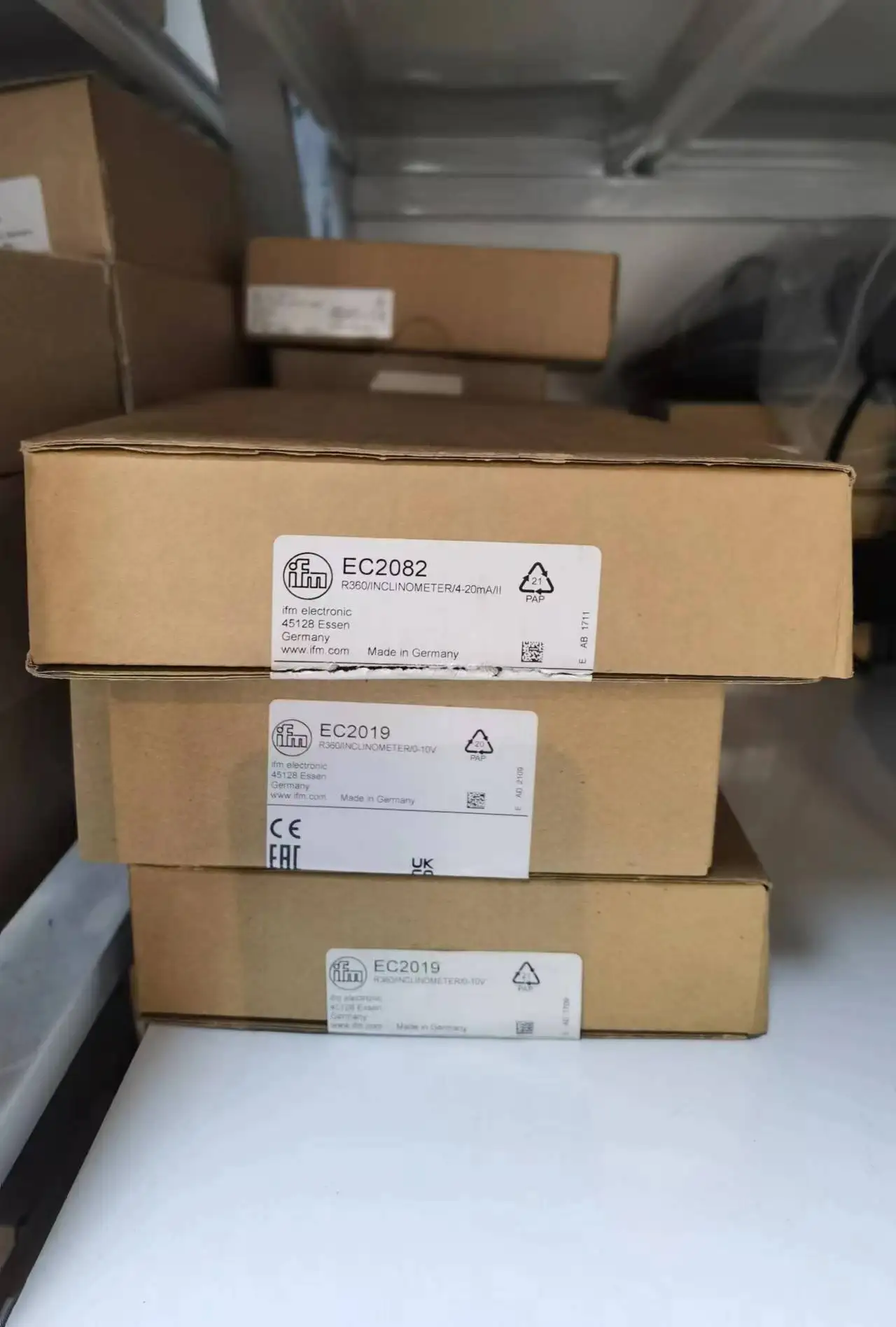 False One Penalty Ten IFM EC2082 EC2019 EC2045 Inclination Sensor In Stock