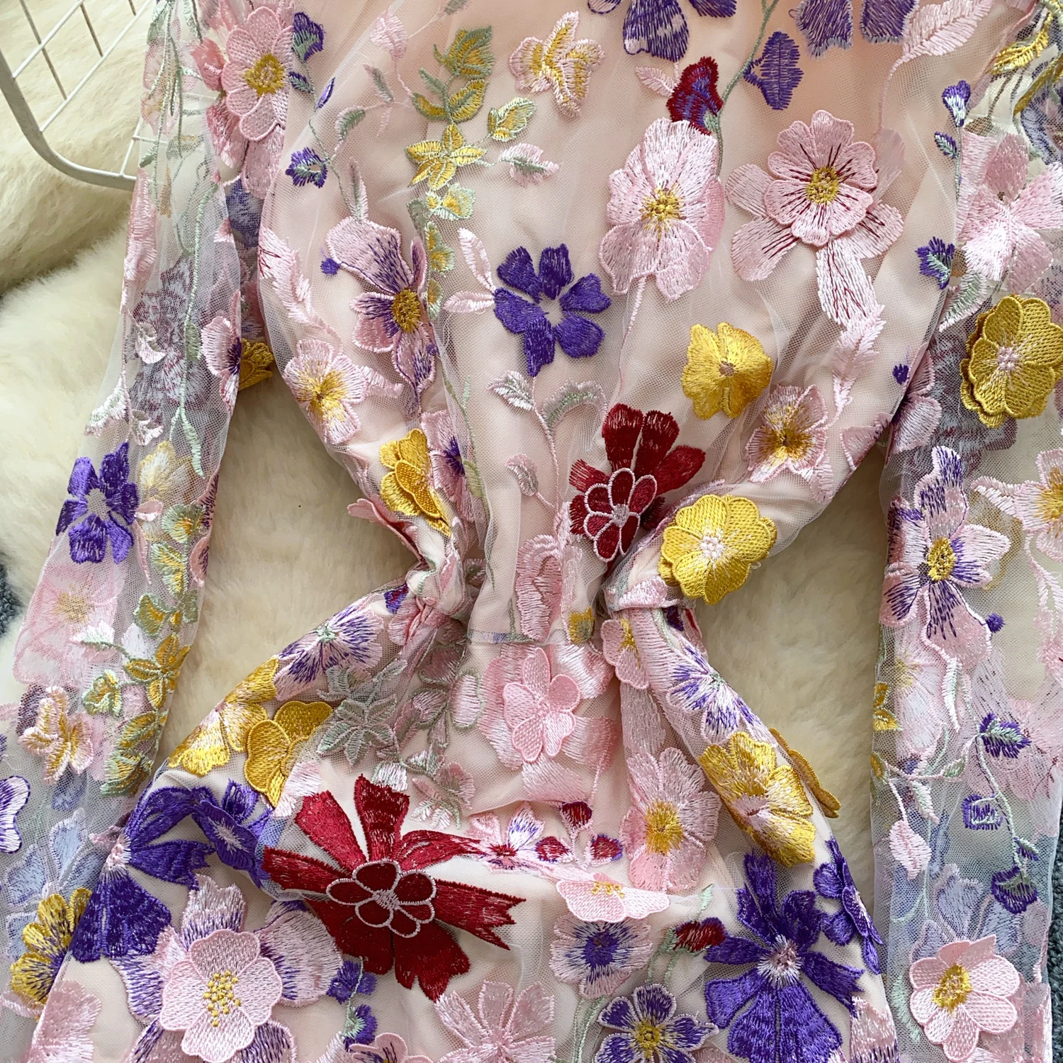 シックなヴィンテージ O ネックスリム刺繍エレガントな妖精韓国ファッション自由奔放に生きるサンドレス女性服ミニドレス