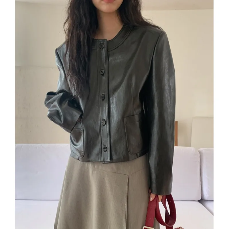 معطف نسائي أنيق من الجلد لخريف وشتاء جديد Sle بسيط للتنقل عالي الجودة من مادة البولي يوريثان