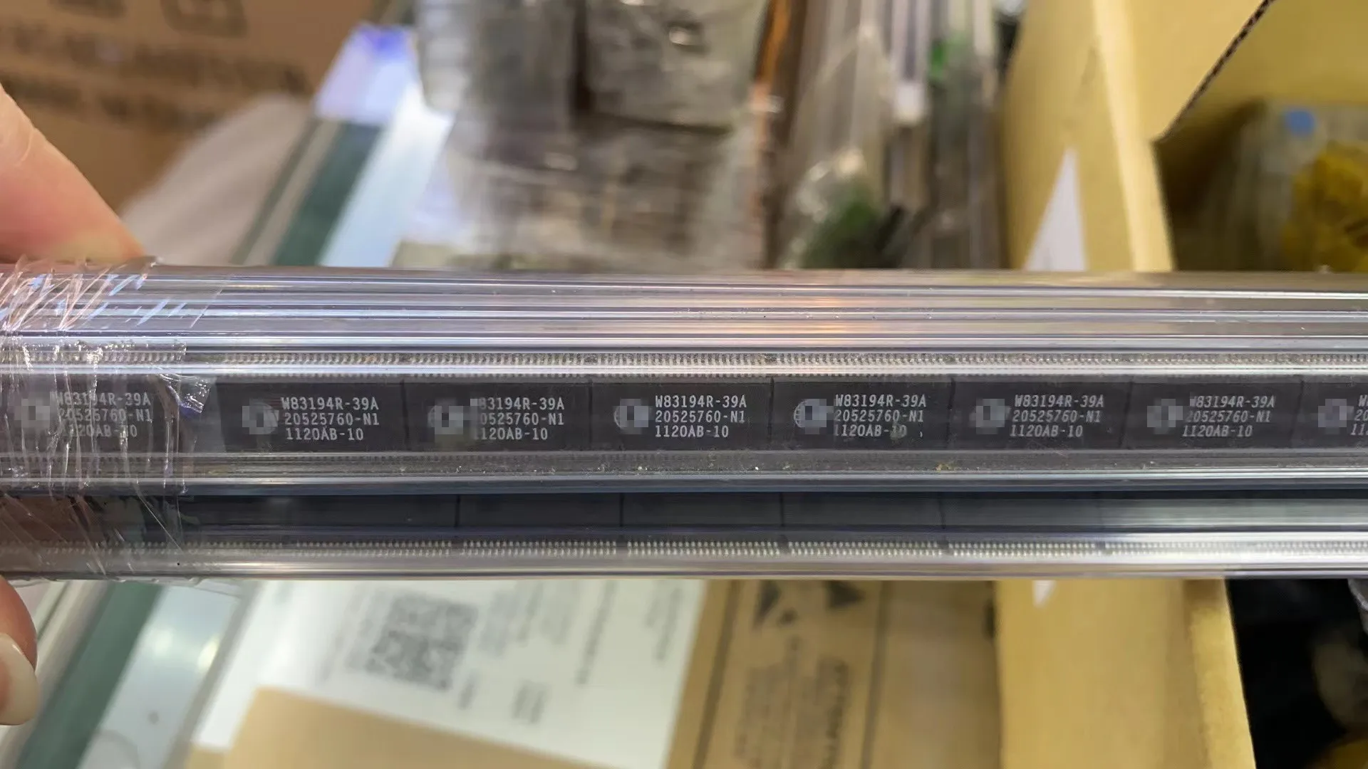 Combinação BM e One-Stop Chip, W83194R-39A, Compra Original