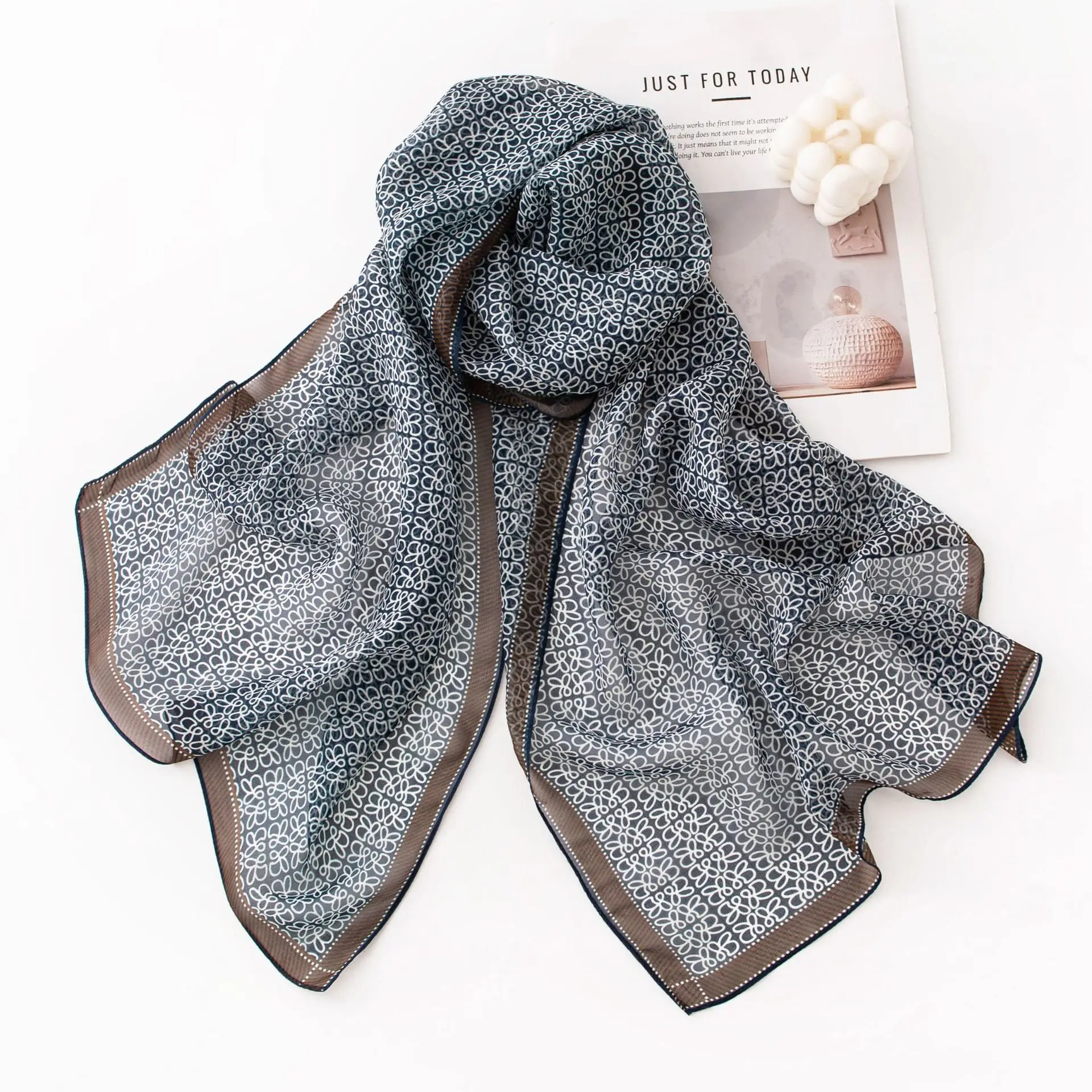 

Autumn New Women's Wool Black Vintage Bow Scarf