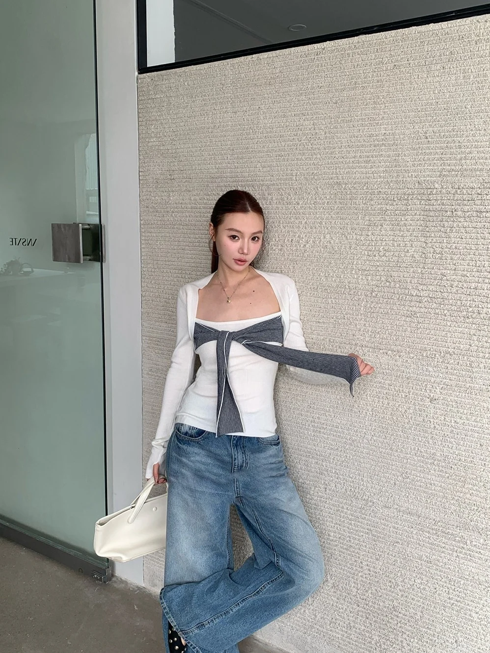 

Retro Waed Loose Wide Leg Jeans Women's Spring New Versatile Loose Slim Straight Cut Denim Pants l Waist Zipper Closure