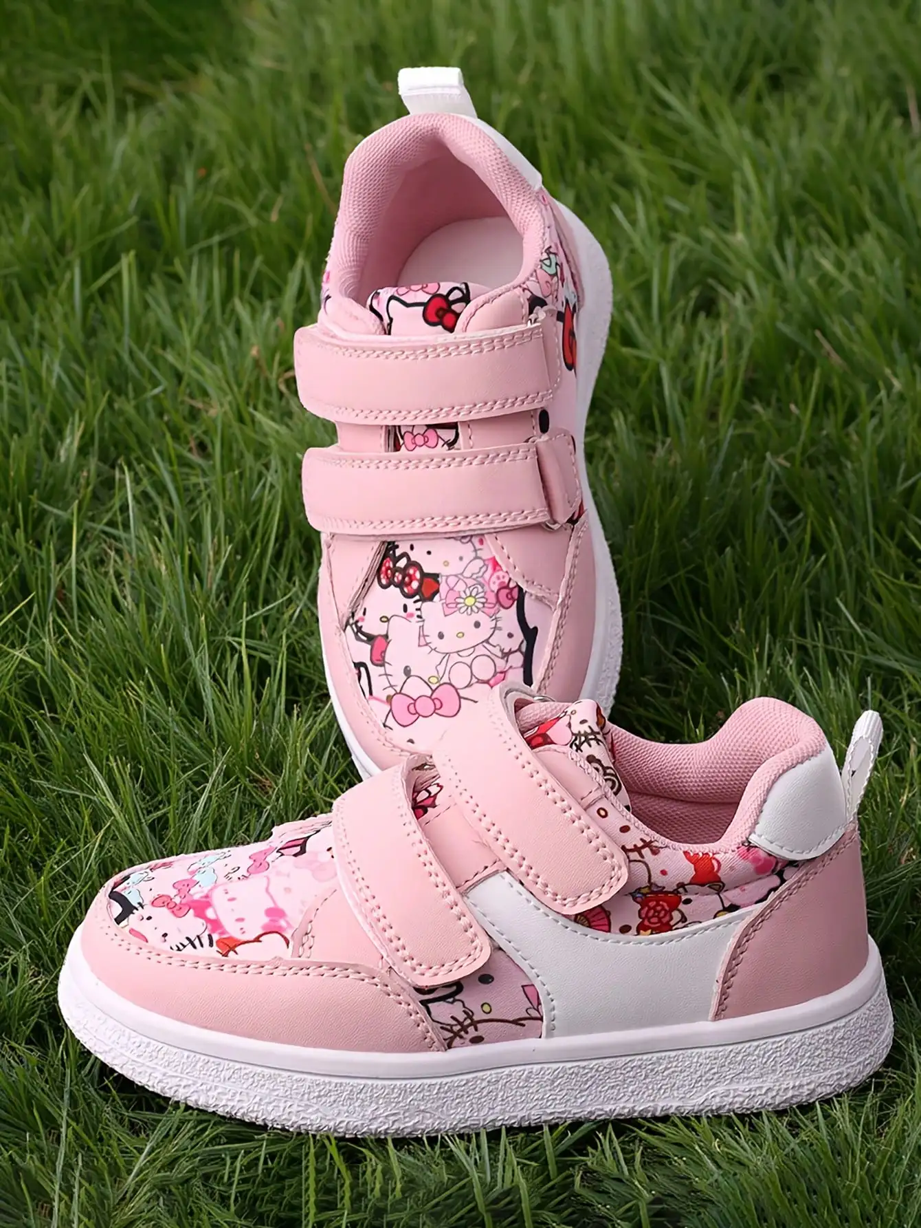 2026 New Comfortable Cartoon Kids Sports Shoes Fashionable Easy to Match Breathable Running Shoes KT Cat Design