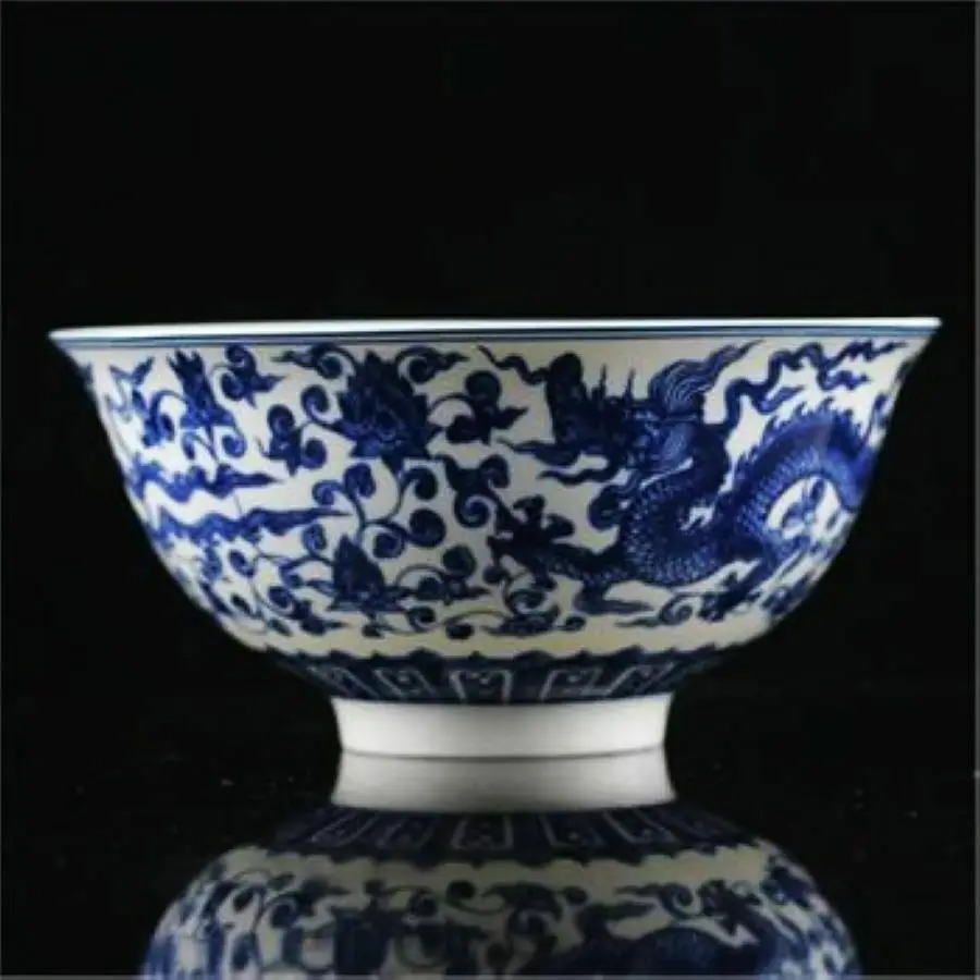 CHINESE BLUE & WHITE PORCELAIN HAND PAINTED DRAGON PATTERN BOWL & QIANLONG MARK