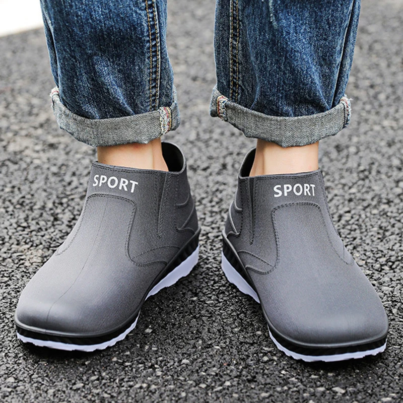 New Rain Boots Men\'s Short Tube Outdoor Sports Shoes Fishing Cycling Rubber Shoes Non-slip Light Waterproof Overshoes Size 39-44