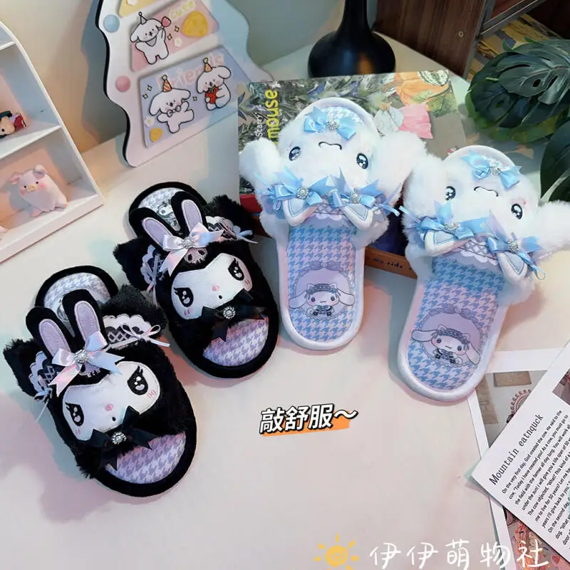 لطيف الكرتون Kawaii Sanrioed Kuromi بلدي ميلودي سينامورول مرحبا كيتي لوليتا النعال أحذية المنزل المضادة للانزلاق النعال الطابق الأحذية