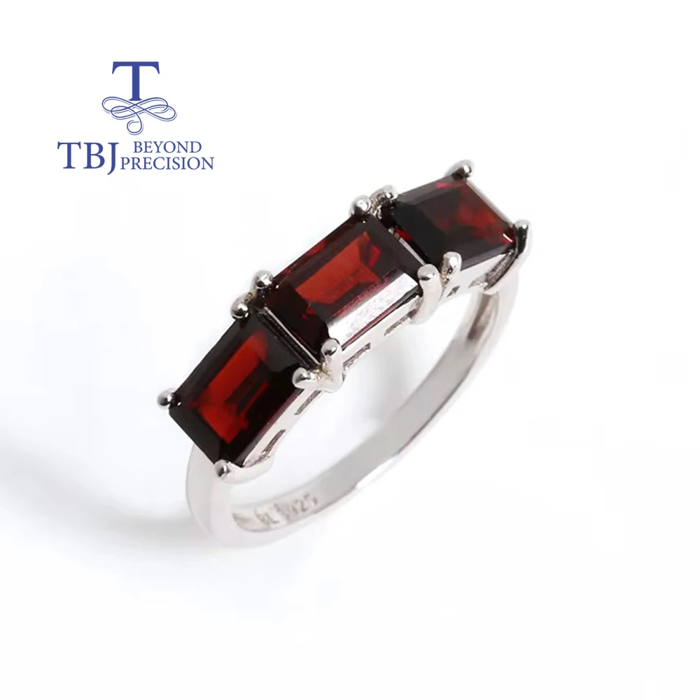 Classic design January Birthstone Natural Garnet Silver Ring Light luxury jewelry for women's anniversary & birthday gifts