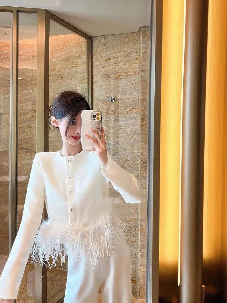 Winter New Design Feathers Splicing Knitted Cardigan High Waist Slimming Small Fragrance Style Sweater Coat Women's Fashion