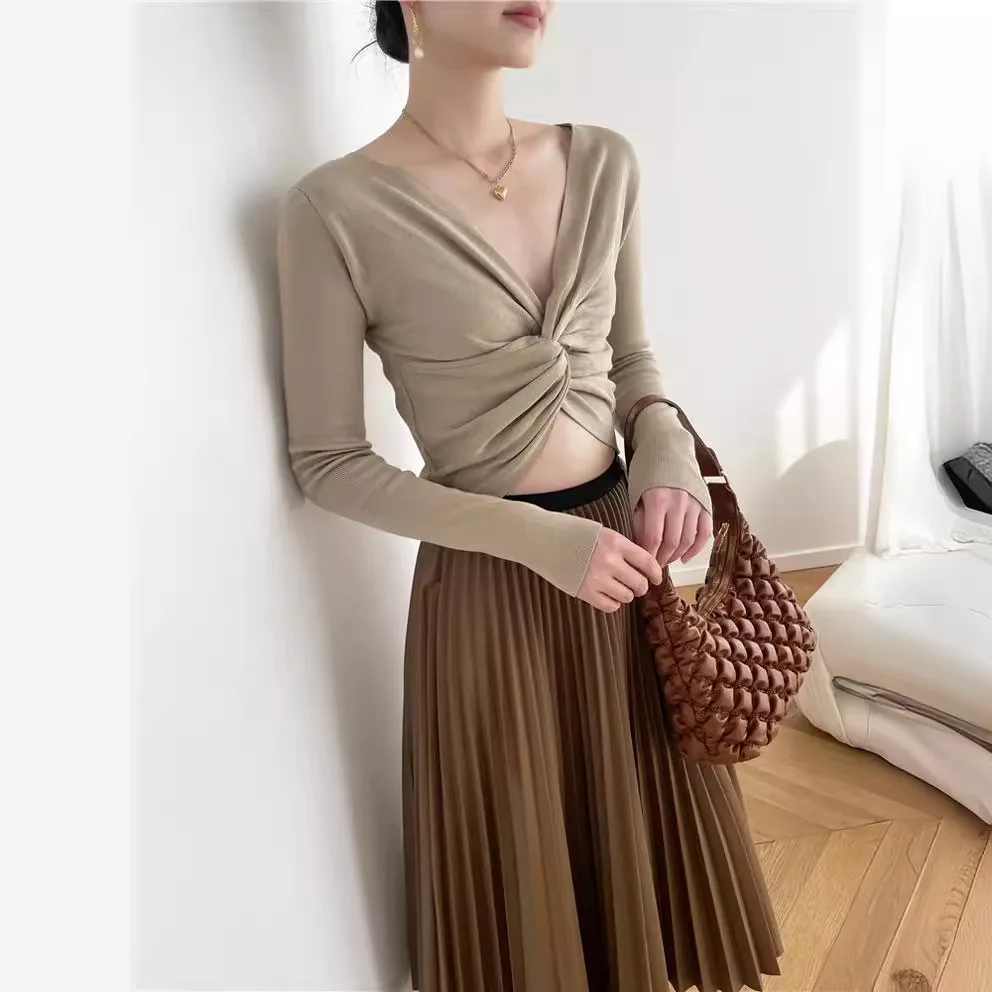 7304 الخريف الشتاء 14-إبرة كثيفة هونغ كونغ نمط الخامس الرقبة تويست سليم صالح مثير قاعدة قصيرة قميص أعلى