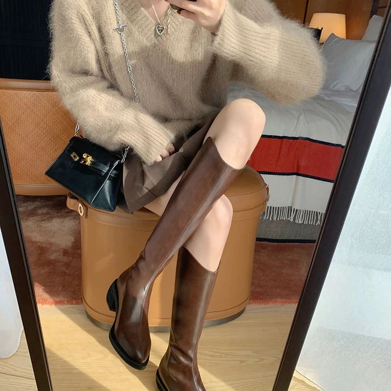 Winter New Pointy Mid-heel Knee-high Boots Back Zipper Solid Color Heightening Car Stitch and Velvet Fashion Elegant High Boots