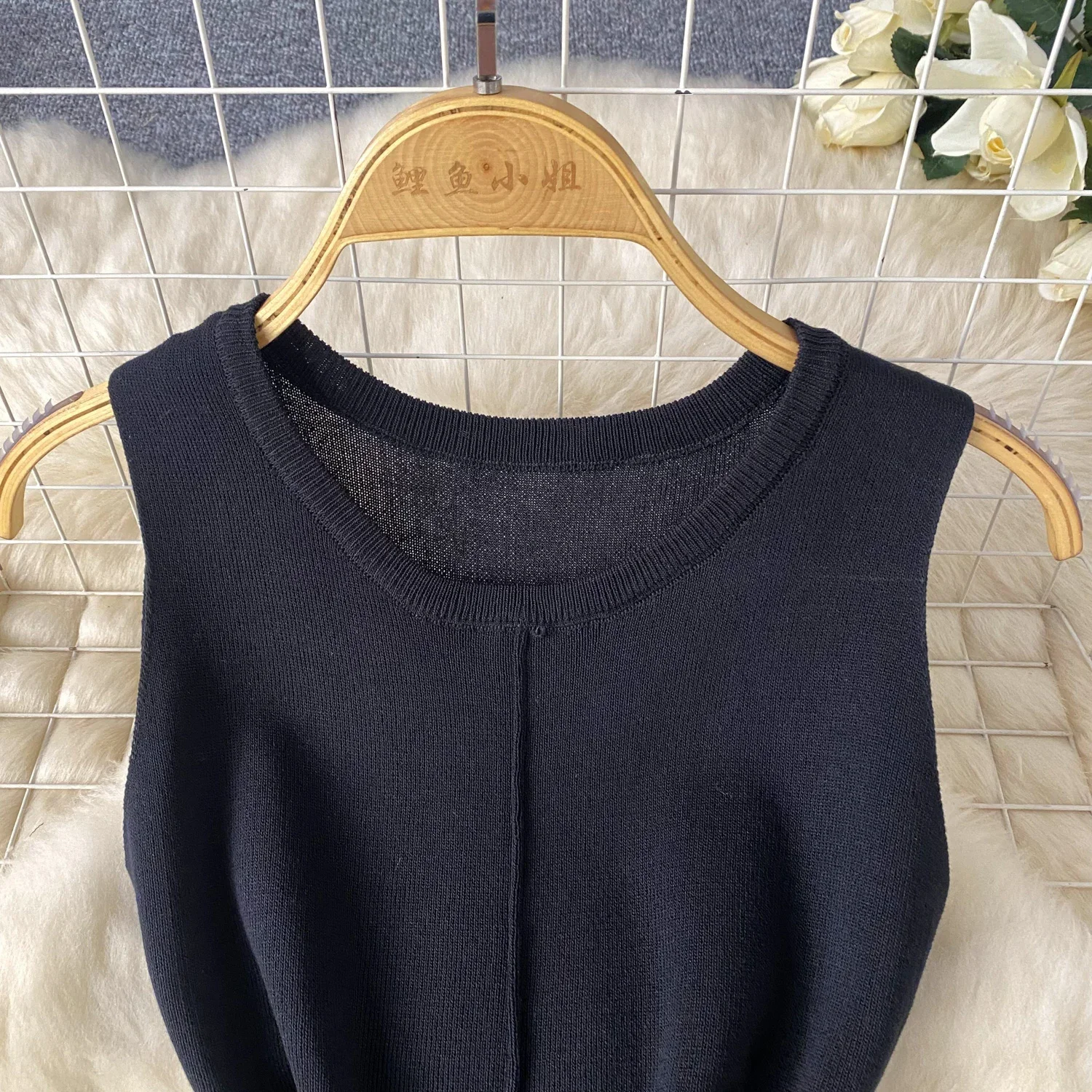 2025 Nieuwe sexy chique zoete o-hals mouwloze split gebreide jurk vintage elegante mode feest slanke zomer a-lijn jurken