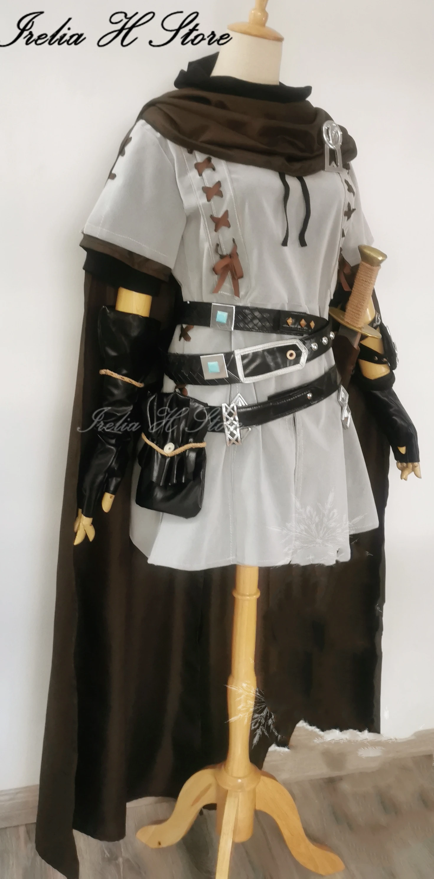 

Irelia H Custom size FF14 Cosplay Costume Final Fantasy XIV Wayfarer's Tabard Cosplay Costume Halloween costumes