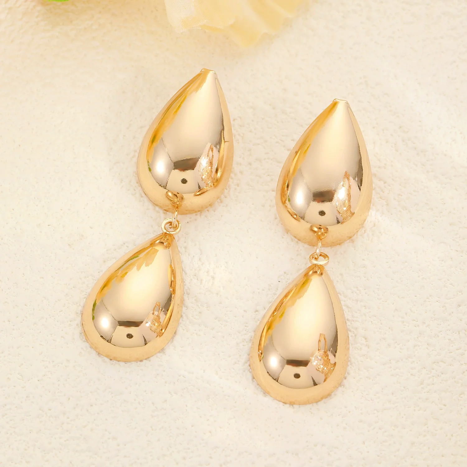 Double Layer Water Droplet Long Earrings for Women Vintage Metal Drop Dangle Earrings Trendy Statement Jewelry Gift