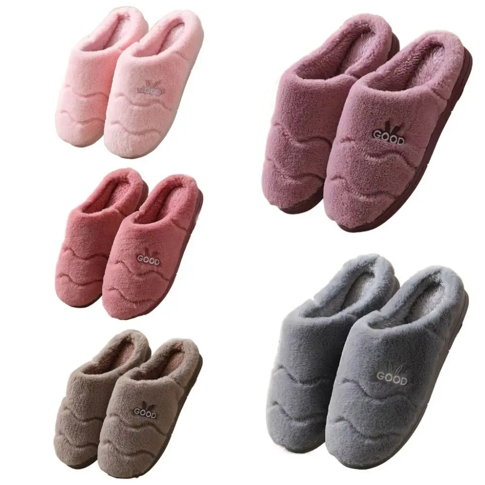 Zapatillas de felpa cálidas con bordado Kawaii para mujer, pantuflas de interior de invierno con letras de conejo, cómodas y esponjosas para el hogar