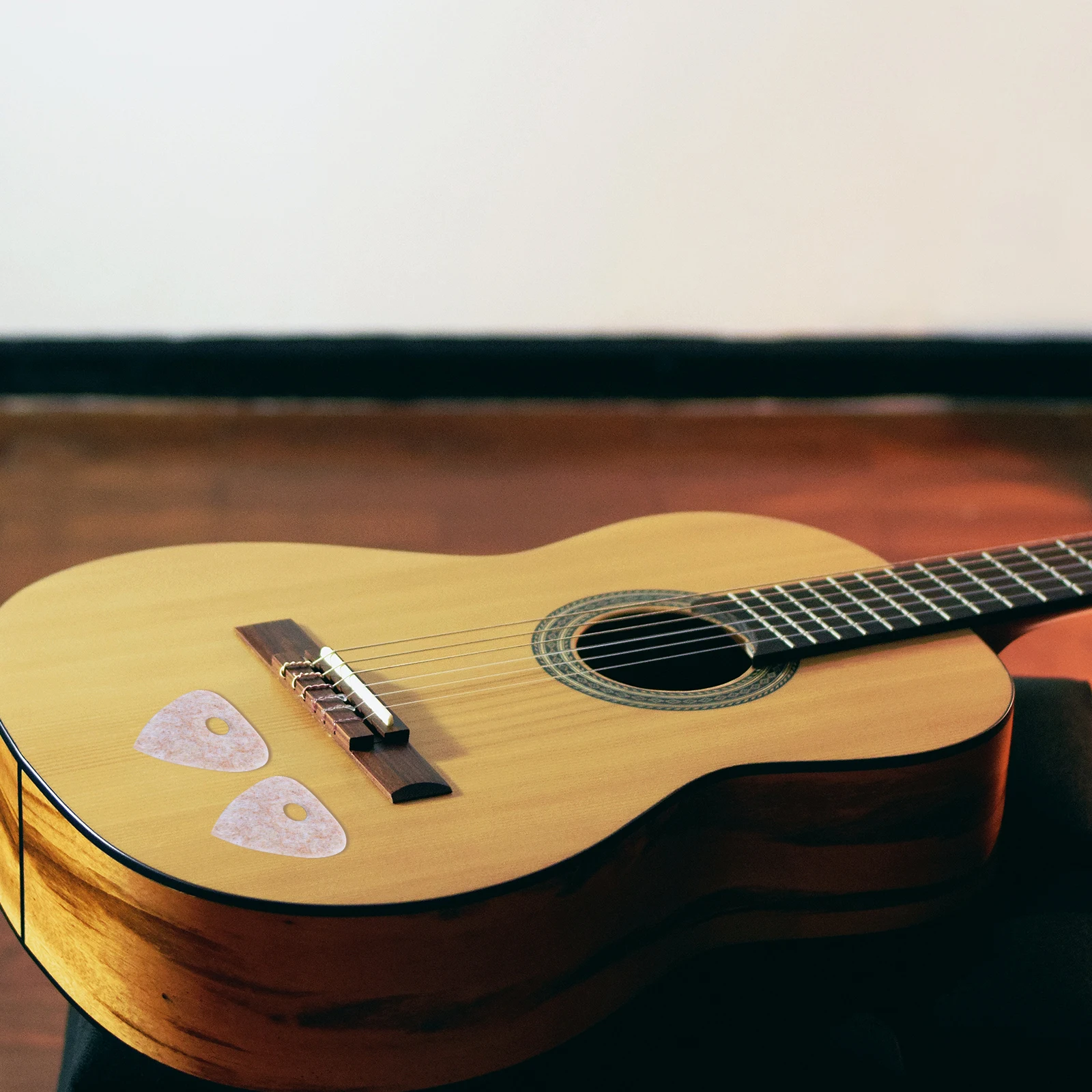 

8pcs Felt Ukulele Plectrum Picks Replacement Accessory Durable Light Thin High Pressure Wool Fit Tetrachord Hole Design Musical