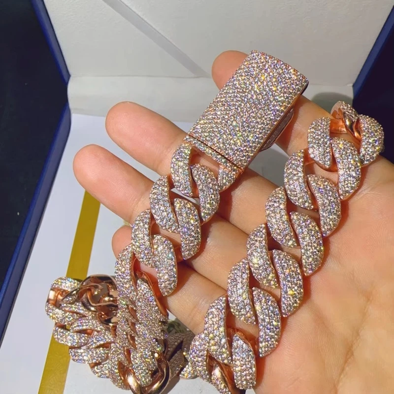 Streetwear Brand Jewelry - Luxurious 22mm Bubble VVS Full Diamond