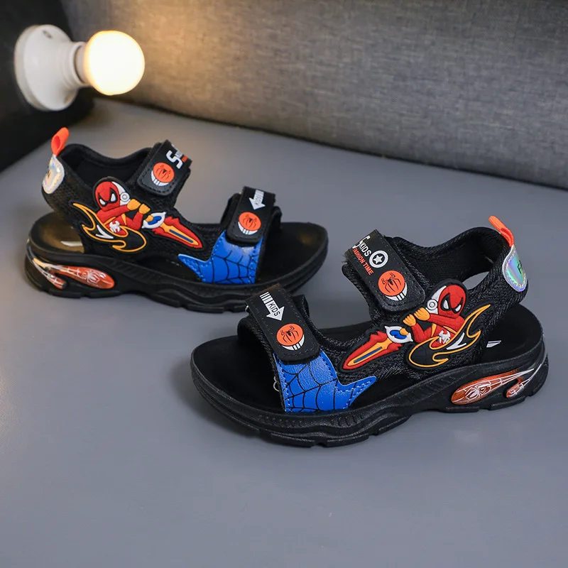 Disney Anime Spiderman sandali per bambini pantofole antiscivolo estate ragazzi scarpe da esterno traspiranti scarpe da spiaggia per bambini taglia