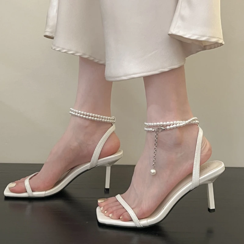 Luxury Design New Silver Pearl Buckle Stiletto Heel Sandals Sexy Pointed Toe Wedding Dress Mule Women Pumps Zapatillas De Mujer