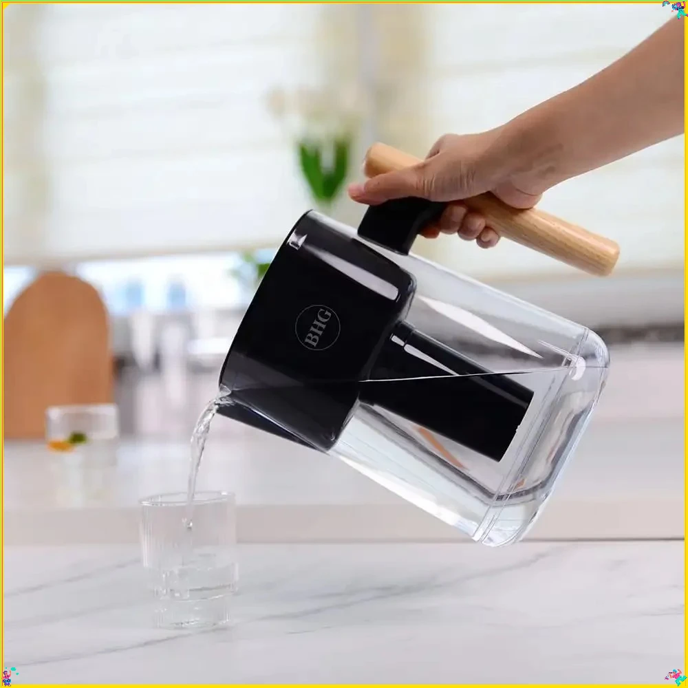 

Кувшин с фильтром для воды без BPA на 7 чашек, сертифицированный NSF с цифровым таймером и деревянной ручкой, черный для дома и офиса