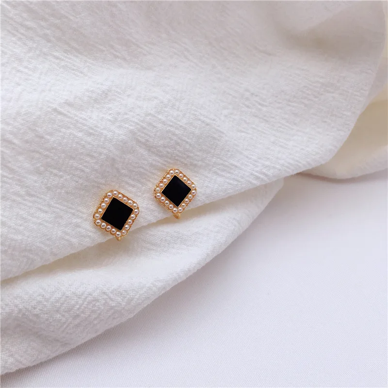 GRACE JUN Gold Color Square Shape Clip on Earrings No Pierced for Women's Cuff Earrings Fashion Cute Mosquito Coil Ear Clip New