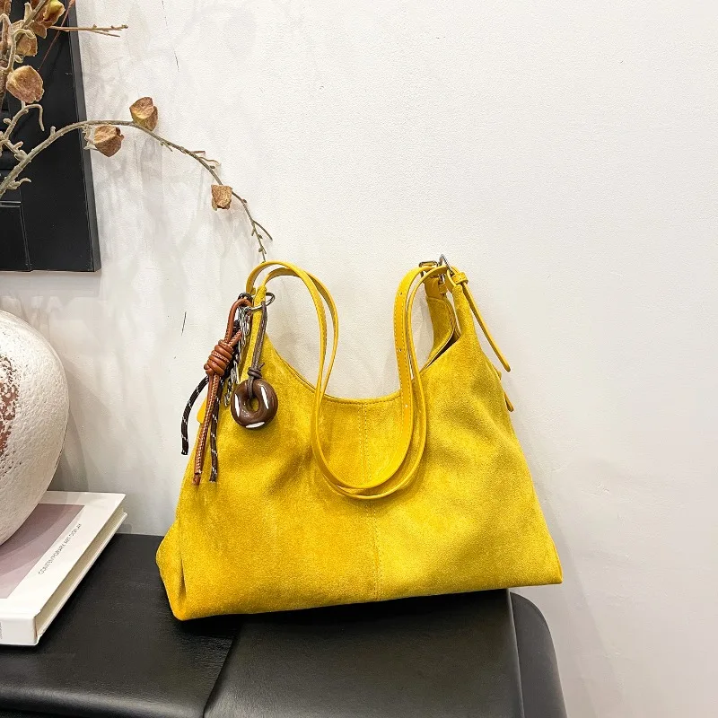 

2025 High Quality Commute New Shoulder Bags Faux Suede Large Capacity Solid Color Retro Casual Versatile Women's Crossbody Bags