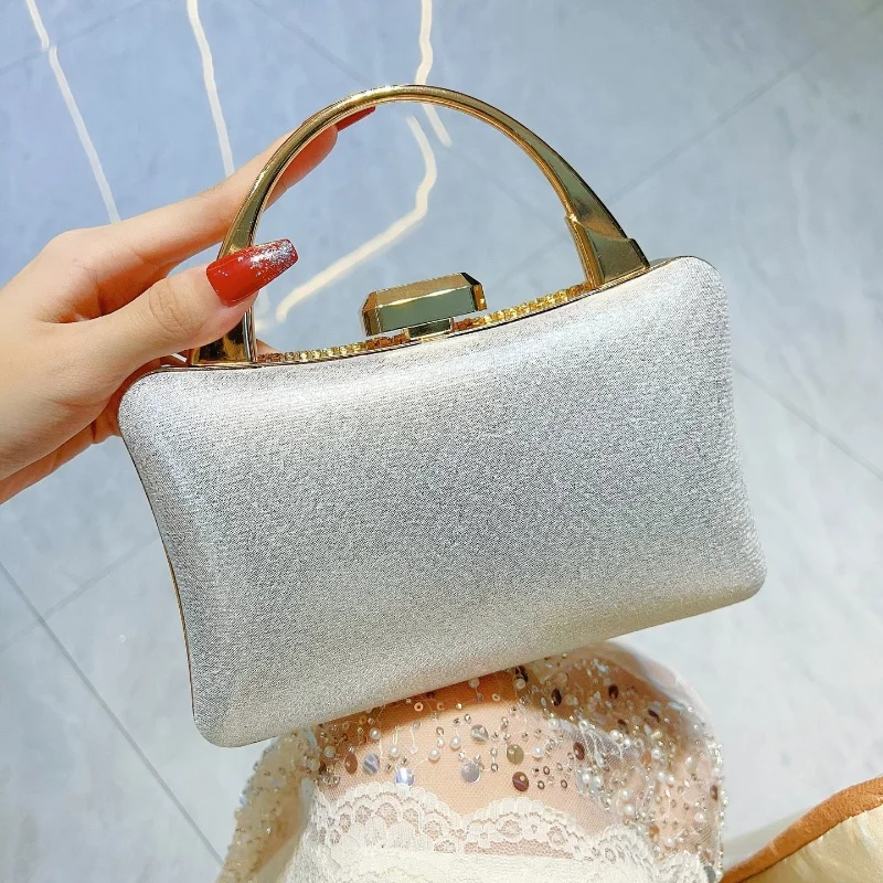 2025 New Luxury Dinner Bag With Diamond Banquet Bag Temperament Dress Chain  Shoulder Crossbody Bag Handbag Women's Prom Handbag