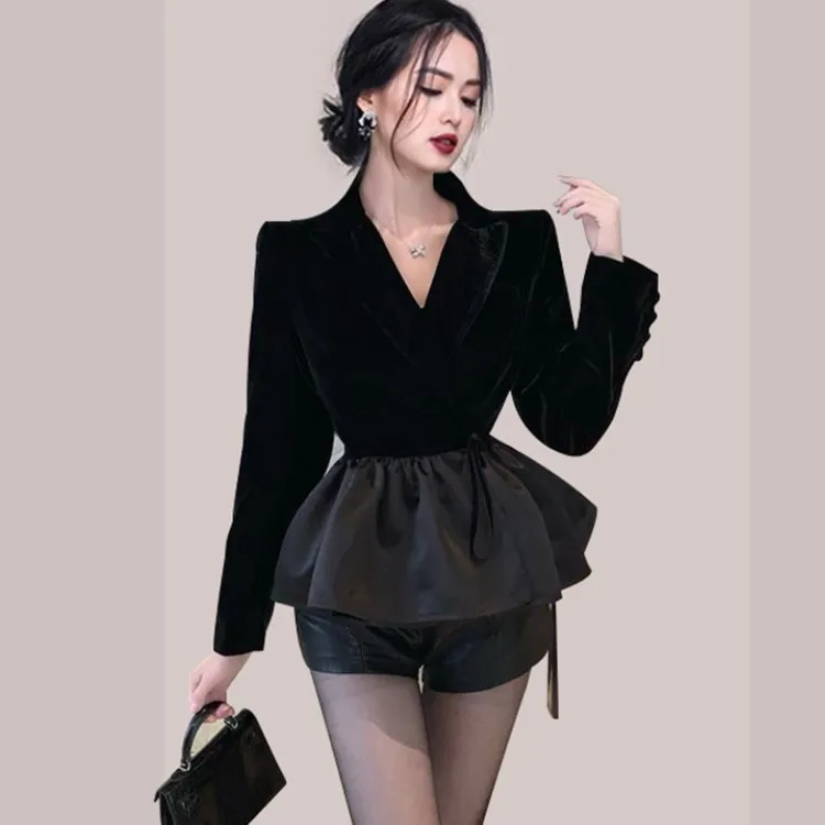 

Women Vintage Elegant Black Velvet Women Ruffles Blazers Coat Femme Fashion 2022 Pop Spring Outwear Vestidos