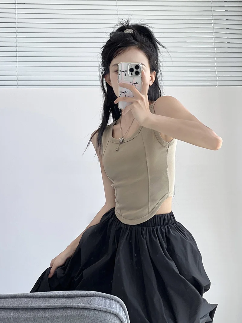 Sweet And Spicy Girl's Integrated Chest Pad Vest Small Strap Women's Summer Workhorse Sexy Fishbone Front Arc Short Top