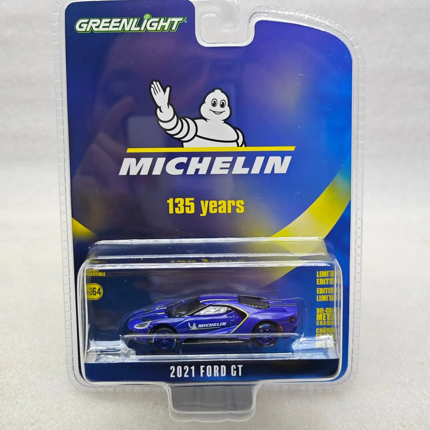 

GreenLight 1:64 Anniversary Collection 17-2021 Ford GT - Michelin 135th Anniversary Edition Diecast Alloy Car Model Collectible