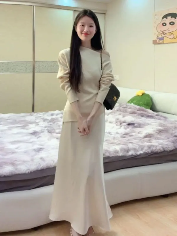 

Korean Style High-End Sensation Shoulder Bared Knitted Top Acetate Satin Fish Tail Half Skirt Two Piece Set Spring Fashion