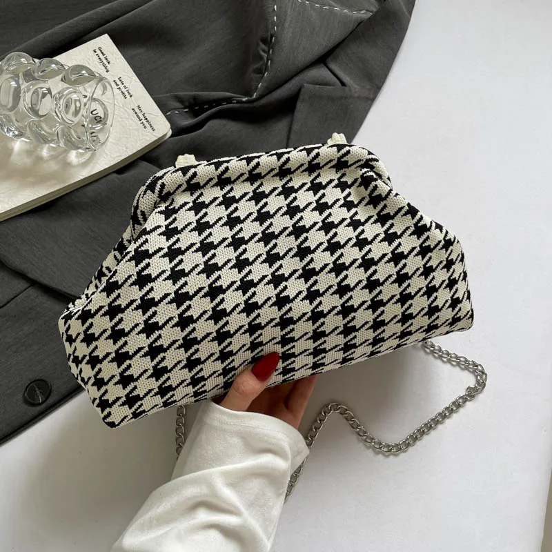 

Designer Cloud Bag Fashion Day Clutch Women Crochet Knitting Handbag Purse Trend Dumpling Crossbody Bag Ladies Beach Bags