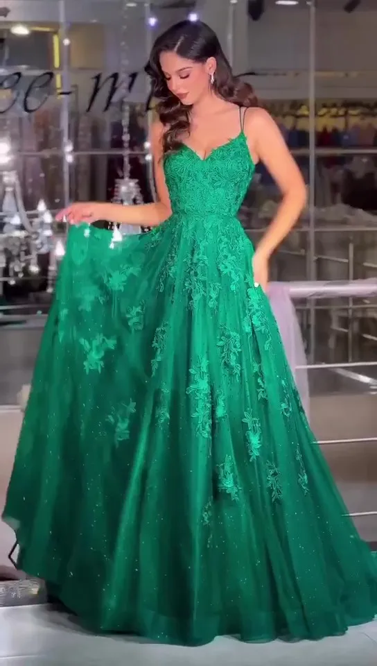 Green V Neck Lace Appliques Prom Dresses Long for Arabic Women 2027 Spaghetti Straps A Line Formal Evening Gowns Customized