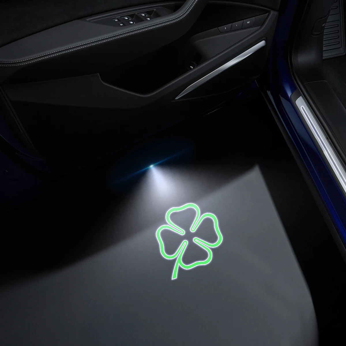1/2PCS Italian Flag Four-leaf Clover Car Door Welcome Lights Laser Projector Logo Wireless Sensing For Alfa Romeo Stelvio Giulia