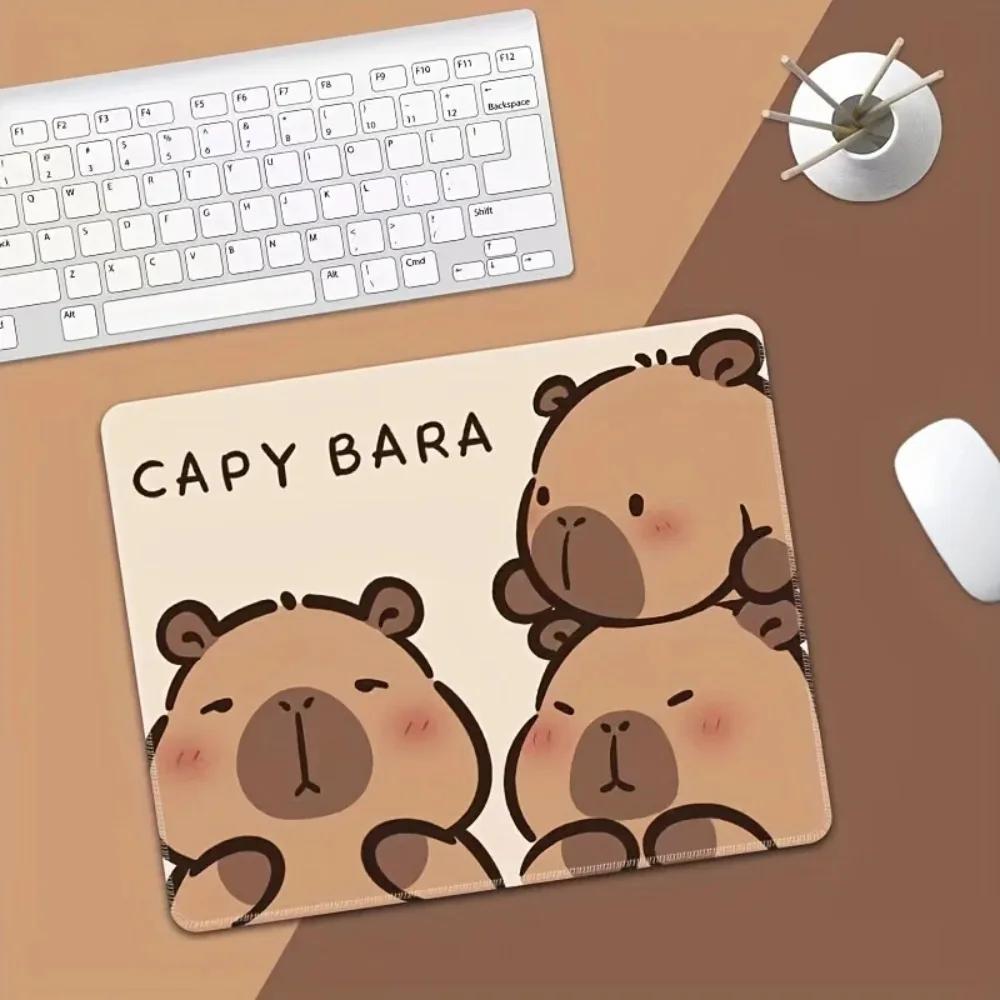 [Capybara Mouse Pad] 1pc Large Capybara Mouse Pad with Happy Capybara Design - Cute Capybara Face Desk, Non-Slip Rubber Base