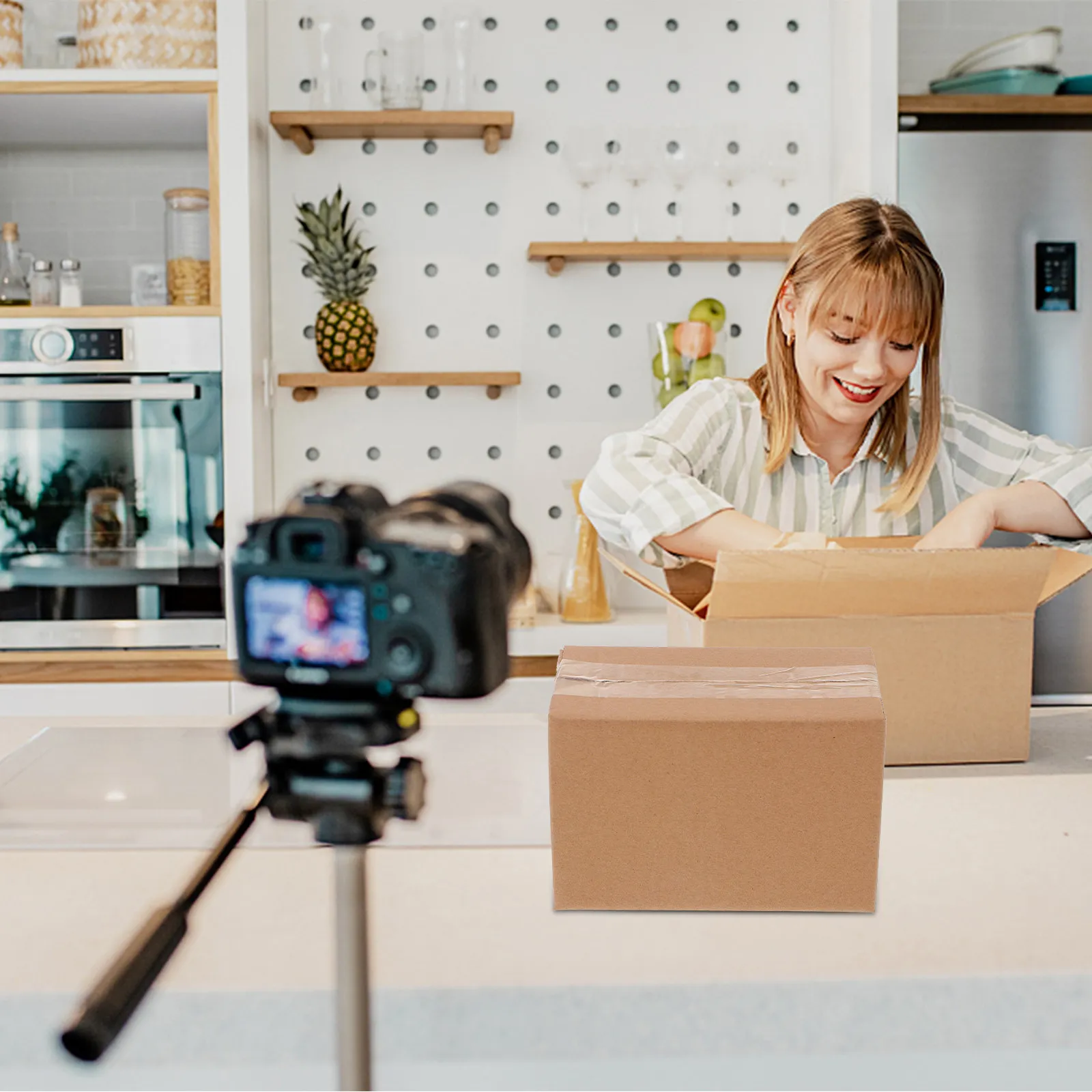 

20 шт. полезных картонных коробок для мелких посылок, с крафтовой поверхностью, профессиональной отделкой, удобными этикетками, из переработанных материалов