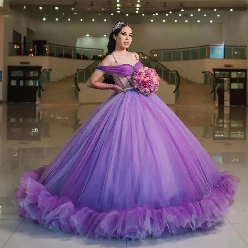 Personalizado brilhante roxo lilás quinceanera vestido de baile apliques suspensórios miçangas babados doce 16 vestido de 15 anos