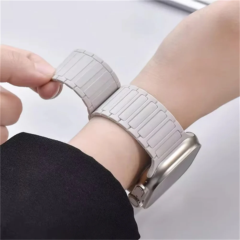 حزام سيليكون مغناطيسي لساعة أبل 46 مللي متر 42 مللي متر 49 مللي متر 45 مللي متر 41 مللي متر 44 مللي متر 40 مللي متر الفرقة ل IWatch Ultra 1-3 Series 11 10 9 8 7 6 SE 5 4