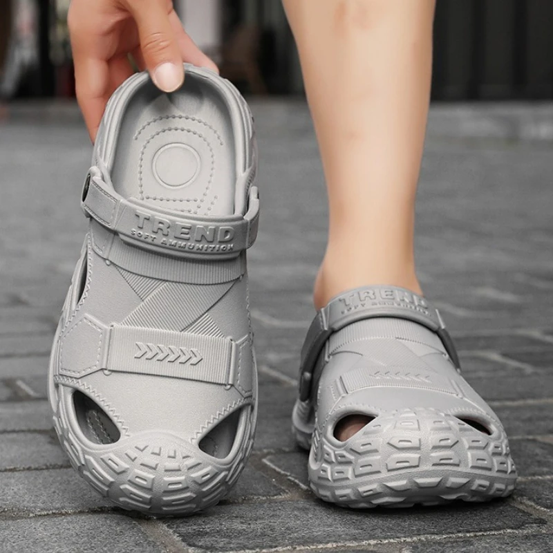 Men Leisure Clogs Soft EVA Summer Platform Shoes Men's Indoor Outdoor Slippers Wearable Beach Slides Anti-Slip Breathable Sandal