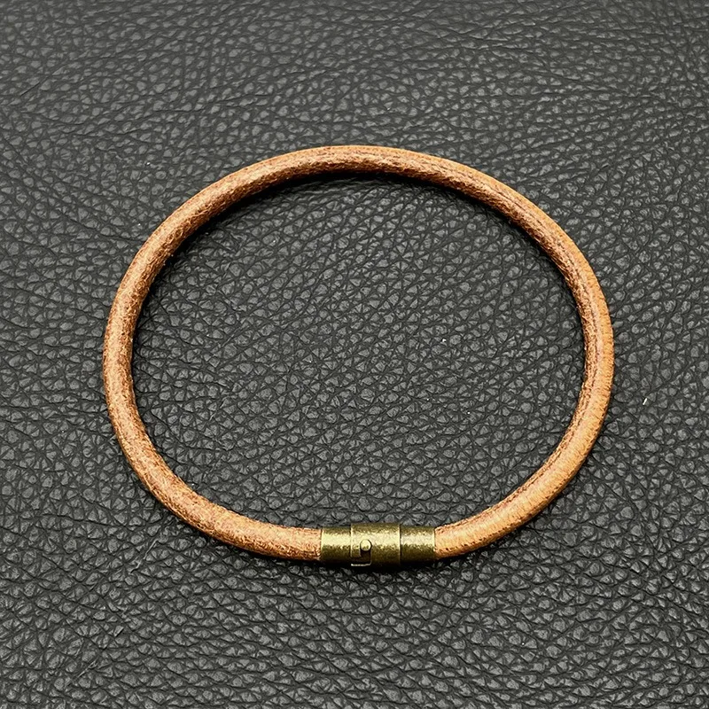 Vintage Takahashi Style Leather Rope Bracelet Leather Ring Bracelet Cowhide Heavy Industry Magnetic Attraction Niche