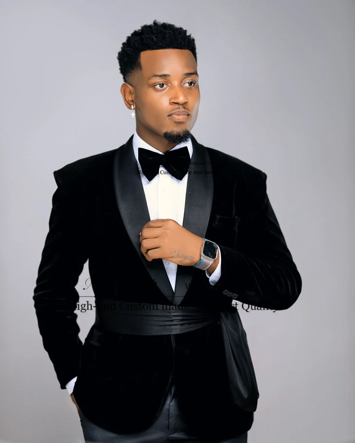 

Formal Black Male Prom Blazers 2 Pieces Sets With Belt Groom Wedding Tuxedos Slim Fit Customized Shawl Lapel Costume Homme