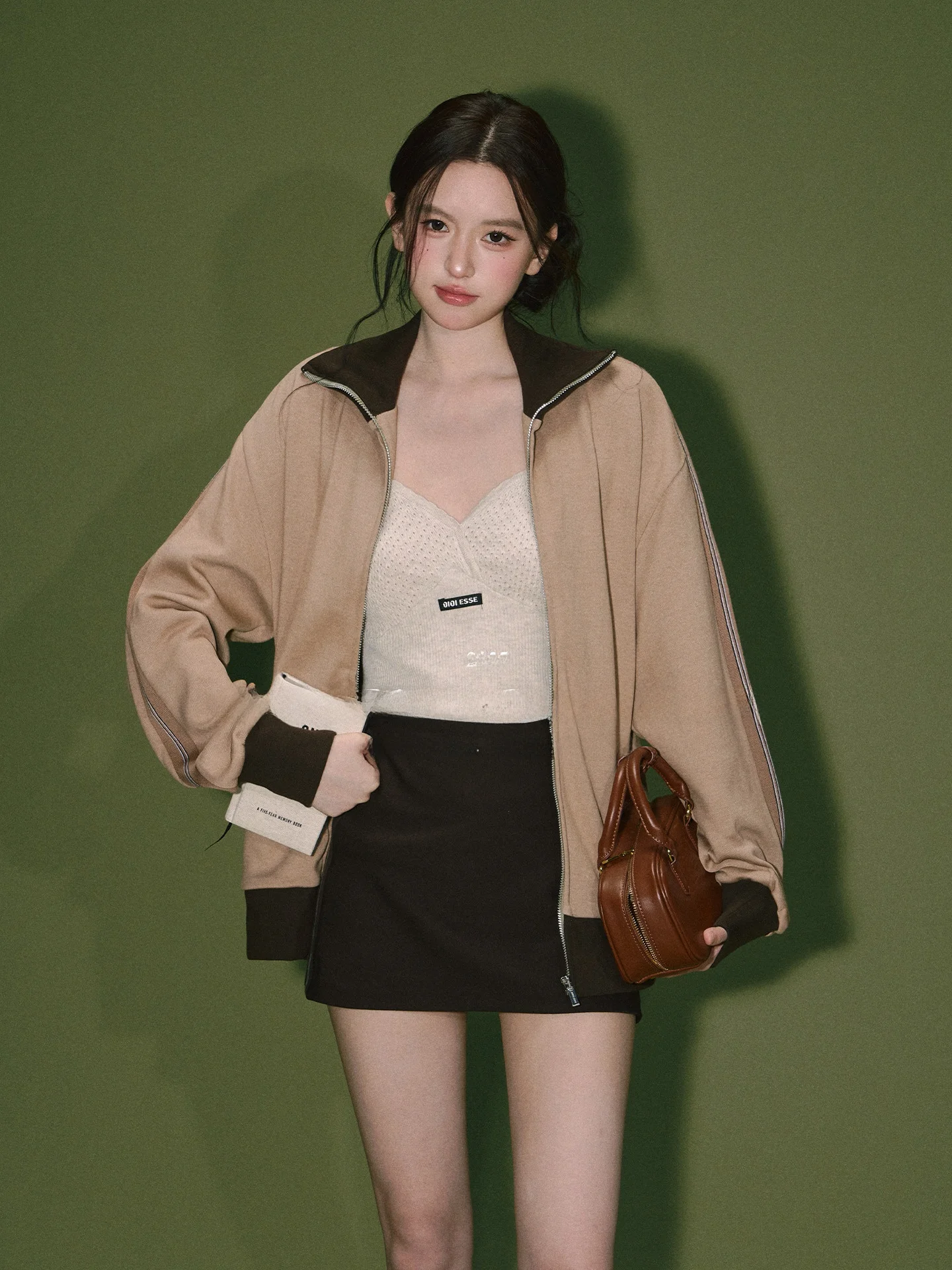 

OIOI E Faion Color Blo Collar Zipper Jaet Casual ort Skirt Set Women's Autumn Winter Two-Piece Set Long Sve