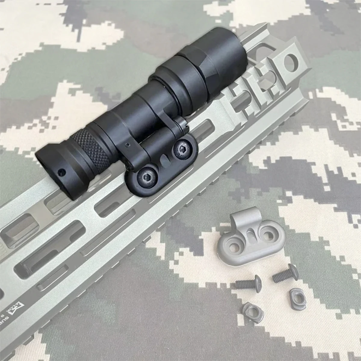 Airsoft Surefire RM45 Off Set Mlok Mount For M340C M640DF M640V-DF M600DF Weapon Light Mount For M-LOK Keymod GBB Picatinny Rail