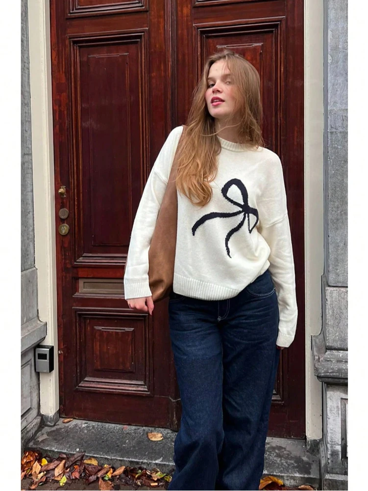 2025 الخريف/الشتاء مجموعة جديدة المرأة أنيقة ومتعددة الاستخدامات القوس التفاصيل فضفاضة تناسب التخسيس بلوفر مغزول #1