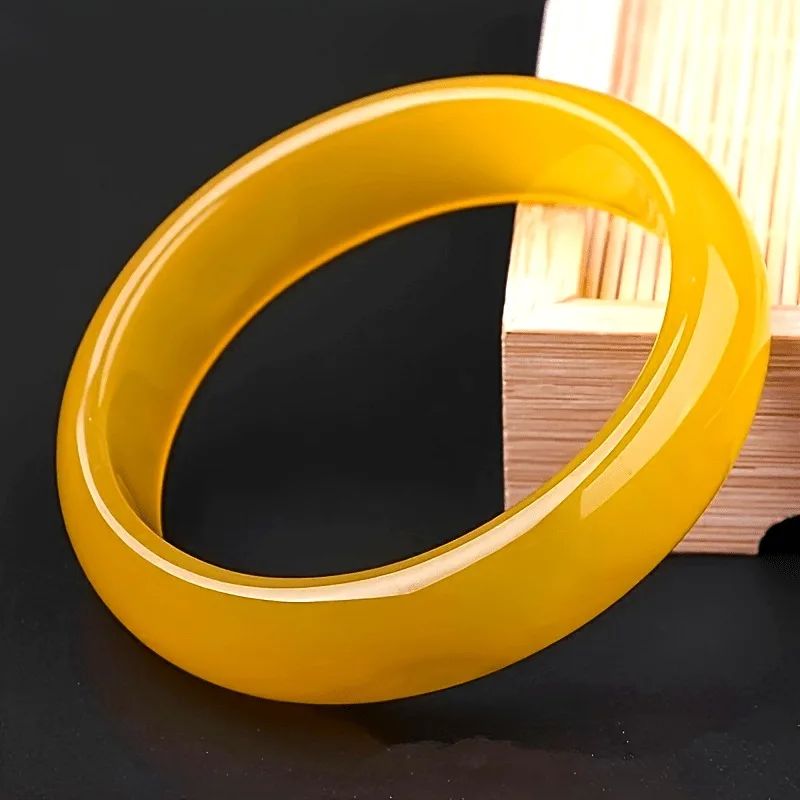 

Ladies Elegant Natural Bracelet - Chicken Foil Yellow