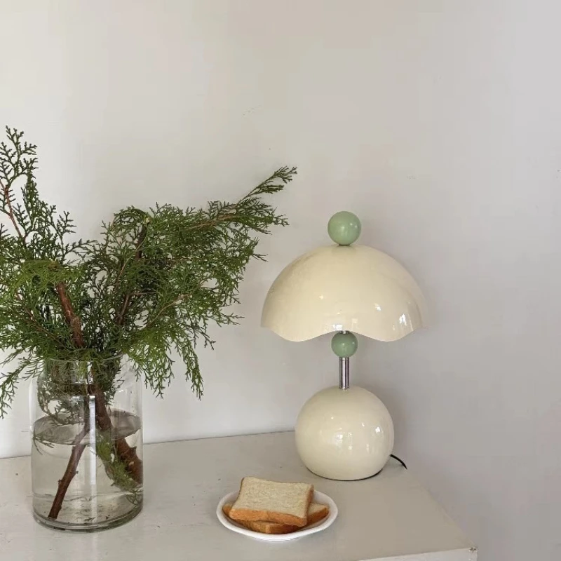 Modern Minimalist Cream Style Eggshell Table Lamp Bauhaus LED table light for Study Room Bedroom Bedside Lighting Fixture